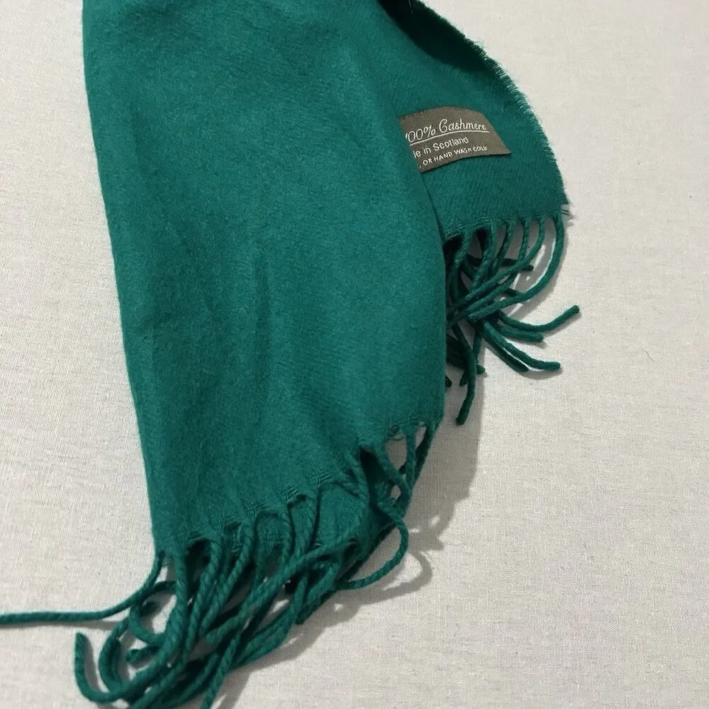 Cashmere green scarf